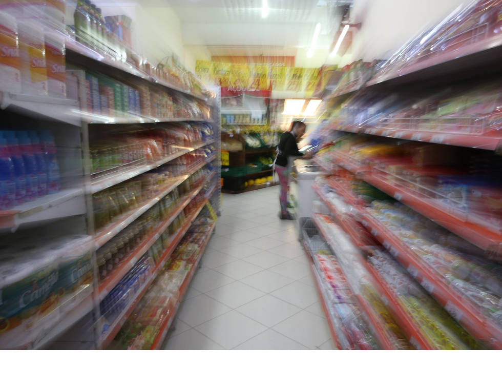 Mercado e farmácia são alvo de inquérito sobre &#039;falso&#039; leite em pó
