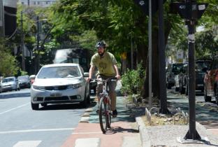 Cinco dicas para andar de bicicleta na cidade