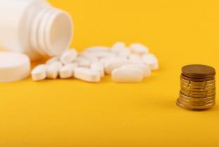 Governo revisa regras para definir preço de novos medicamentos no Brasil; entenda